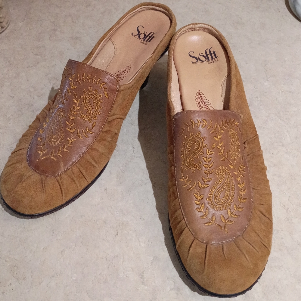 Sofft Brown Suade Embroidered Mules Vintage